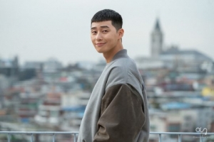 '이태원 클라쓰' 박서준, '쌈, 마이웨이' '청년경찰' 이어 청춘물 3연타 홈런칠까