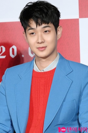 &#39;사냥의 시간&#39; 최우식 &#34;베를린 영화제 불참? 나도 턱시도 입고파&#34;