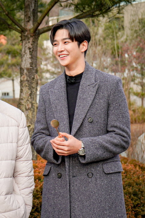 '한끼줍쇼' 로운. /사진제공=JTBC