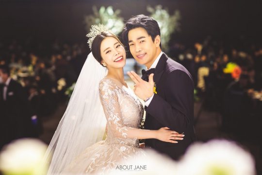 개그맨 장기영, 국악인 박혜정 부부의 본식 화보. /사진제공=해피메리드컴퍼니