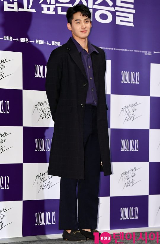 배우 정가람이 3일 오후 서울 강남구 삼성동 메가박스 코엑스에서 열린 영화 ‘지푸라기라도 잡고 싶은 짐승들’ 언론시사회에 참석하고 있다.
