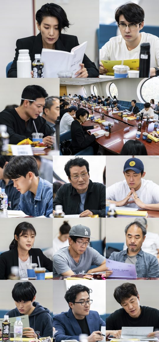 ‘아무도 모른다’ 대본리딩 현장. /사진제공=SBS