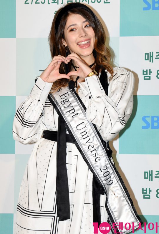 [TEN PHOTO]다이아나 햄드 &#39;한파도 녹이는 미스 유니버스&#39;