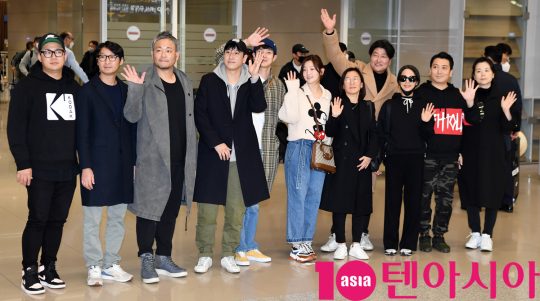 한진원 작가,이하준 미술감독,양진모 편집감독,이선균,최우식,송강호,곽신애 대표,박소담,조여정,박명훈,장혜진이 인천국제공항을 통해 입국했다. / 사진=텐아시아DB