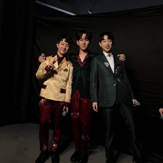 '미스터트롯' 김수찬·영탁·안성훈·남승민, 무대 뒤 포착··· "무속인 NO"