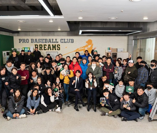 ‘스토브리그’ 제작진/ 사진= 남궁민 인스타그램 캡처