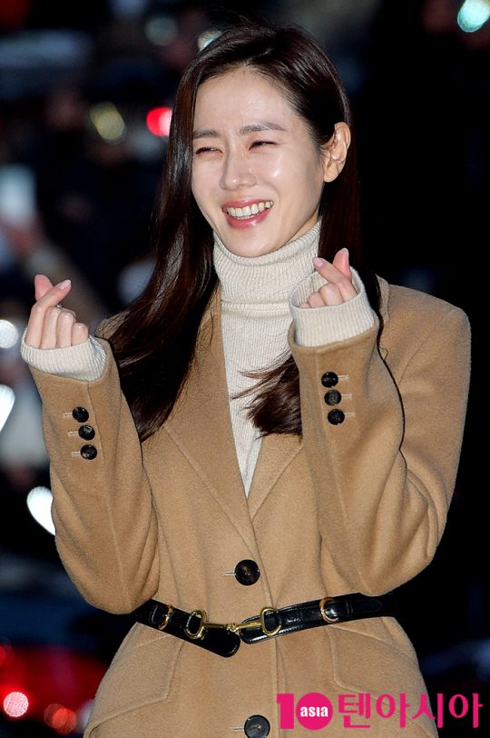 배우 손예진