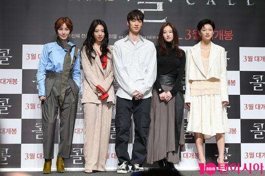 영화 ‘콜’ 제작보고회에 참석한 배우 김성령(왼쪽부터), 박신혜, 이충현 감독, 배우 전종서, 이엘./사진=텐아시아DB