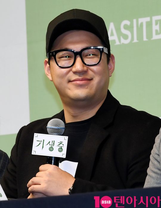 한진원 작가가 19일 오전 서울 중구 소공동 서울 웨스틴조선호텔에서 열린 영화 ‘기생충’ 기자회견에 참석했다. /조준원 기자 wizard333@