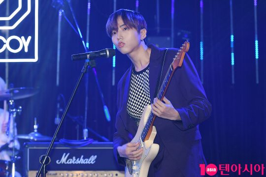 밴드 디코이 혁진
