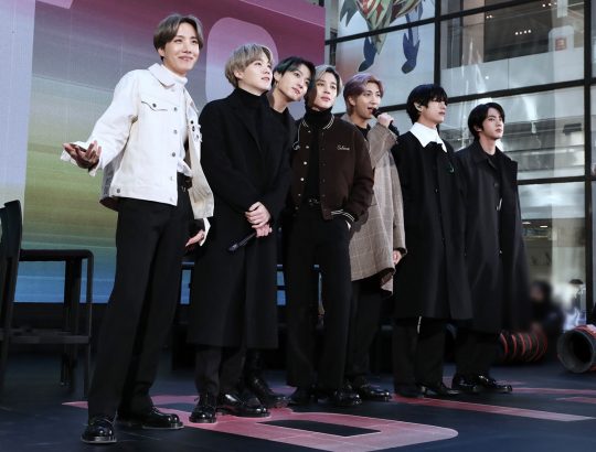 방탄소년단, 美 ‘투데이쇼’ ‘MTV FRESH OUT’ 출연...뉴욕 ‘점령’