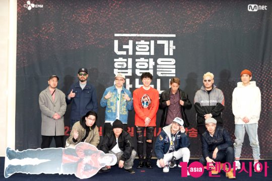 개그맨 이용진, 방송인 유병재, 가수 더블케이, 무웅·탁(배치기), 원썬, 이현배,박재진(45RPM), 디기리,영풍(허니패밀리), 얀키, 비즈니즈,넋업샨(인피닛플로우), 황성호PD /사진제공=Mnet