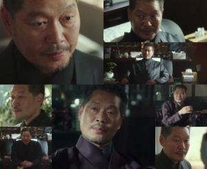 [어제 뭐 봤어?] 유재명, 가만히 있어도 섬뜩하다…클래스 다른 악인의 등장
