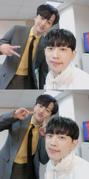 ‘미스터트롯’ 데스매치 이찬원 vs 안성훈, 무대 밖에서는 절친...‘다정 투샷’