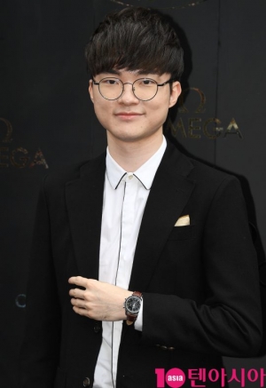페이커 누구?...봉준호와 '한국 5대 국보'로 꼽힌 프로게이머