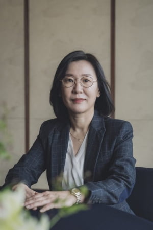 [TEN 인터뷰] '기생충' 곽신애 대표 “할리우드서 봉준호 인기? 현빈 저리가라 수준”