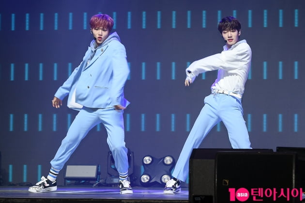 MCND 민재(왼쪽), 휘준