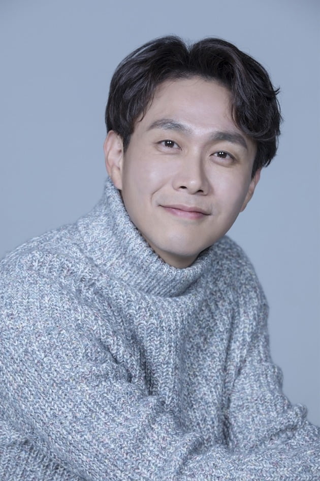 오정세, 김수현과 형제로 만난다···'사이코지만 괜찮아'서 발달 장애 役