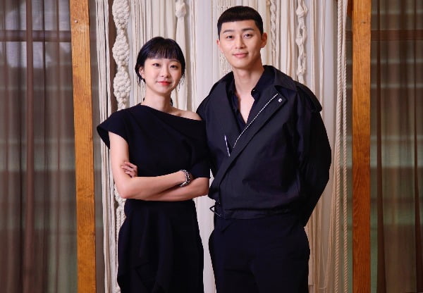 배우 박서준(왼쪽), 김다미가 28일 오후 열린 JTBC 금토드라마 '이태원 클라쓰'에 참석했다.사진제공=JTBC