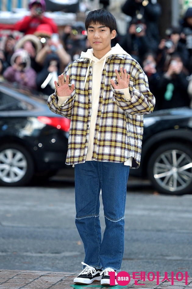[TEN 포토] tvN 드라마 시청률 1위 '사랑의 불시착' 코로나19 예방 동참···1억원 쾌척