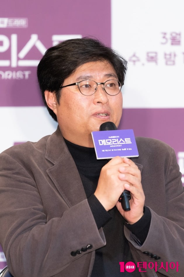 김휘 감독/ 사진=tvN 제공