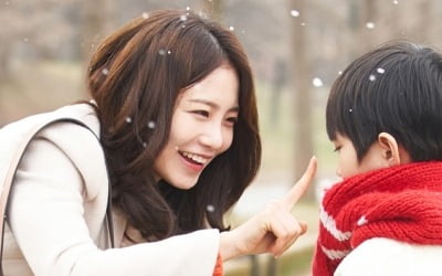 '어서와' 신예은, 추위 녹이는 따뜻한 미소 포착