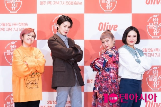 결국 방송가까지…'밥블레스유2' PD 코로나19 확진…'구해줘 홈즈'도 '빨간불'
