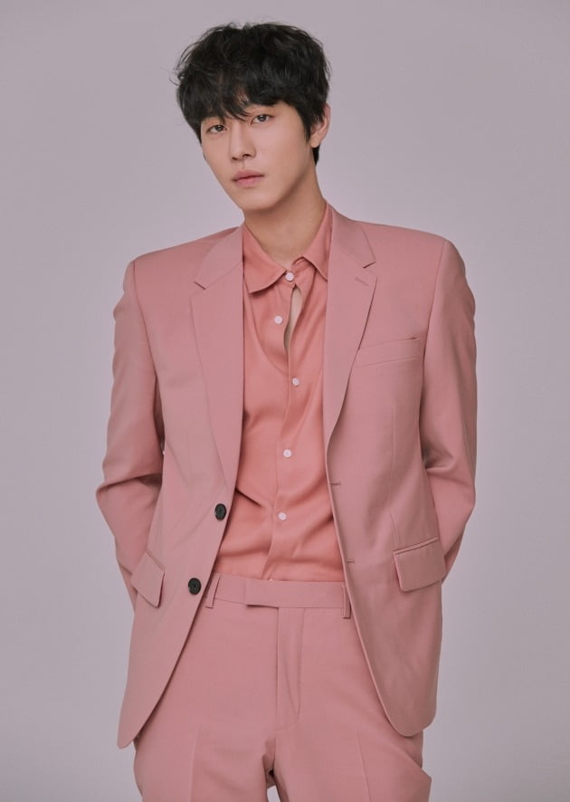 SBS 월화드라마 ‘낭만닥터 김사부2’에서 GS(외과) 펠로우 2년 차 서우진 역으로 열연한 배우 안효섭. /사진제공=스타하우스엔터테인먼트
