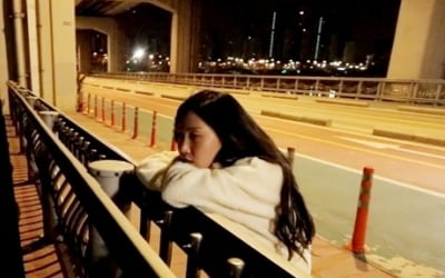 '나 혼자 산다' 화사, 연습생 생활 버티게 해준 잠수교서 추억소환