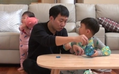 '슈돌' 도연우, 청소→설거지 '용돈벌기' 도전