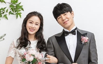 '하이바이,마마!' 김태희X이규형, 실제처럼 리얼한 웨딩 소품 사진 '눈길'