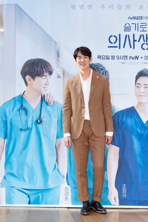 [TEN 포토] '슬기로운 의사생활' 유연석, '훤칠한 비주얼'