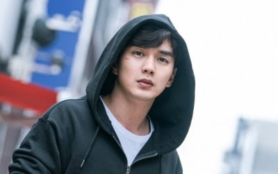 '메모리스트' 유승호, 첫 회부터 긴장감 넘치는 추격전 예고