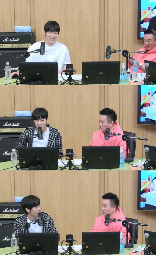 '두시탈출 컬투쇼' 스페셜DJ 존박 / 사진 = SBS 영상 캡처