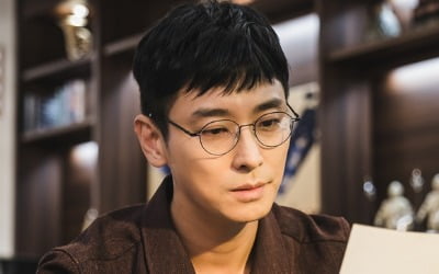 주지훈, '하이에나' 섹시 변호사→'킹덤2' 왕세자…올봄 '안방킹'