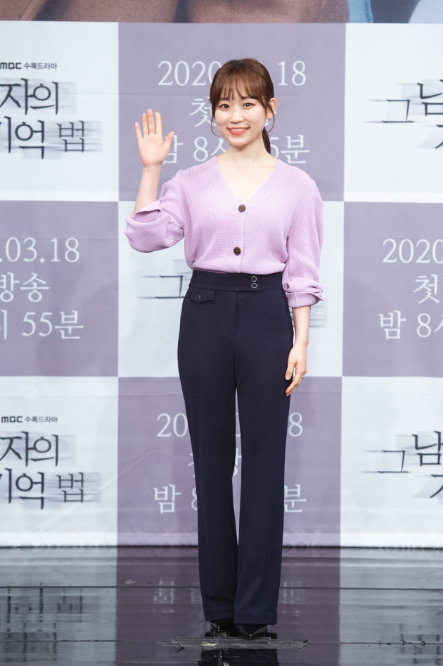 [TEN 포토] '그 남자의 기억법' 김슬기, '끝없는 다리 길이'