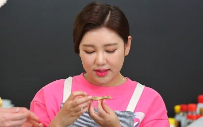 '맛남의 광장' 송가인, 백종원 표 진도 '파'스츄리에 "별이 다슷개"