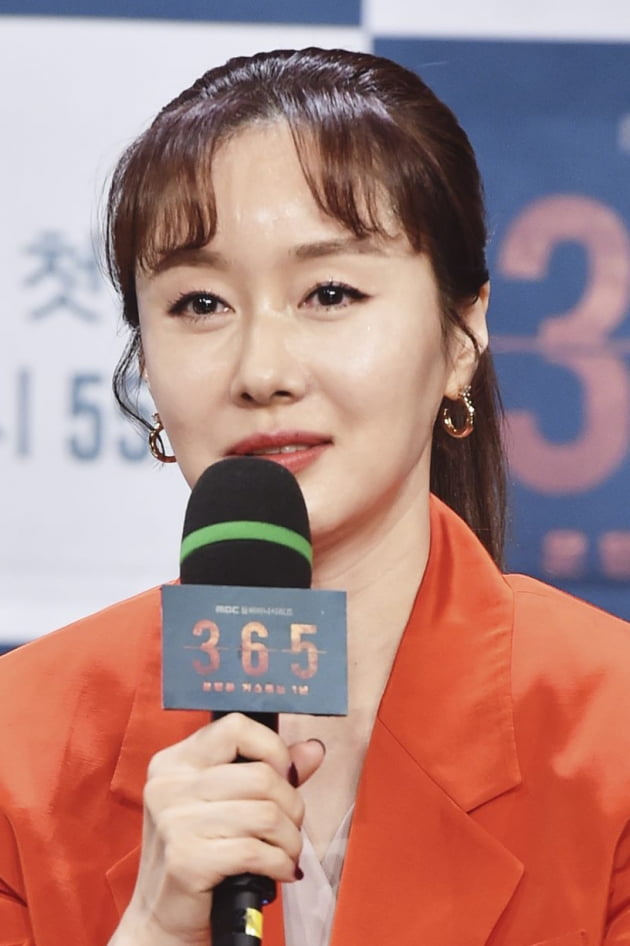 [TEN 포토] ‘365 : 운명을 거스르는 1년’ 김지수, '2년 만의 컴백'