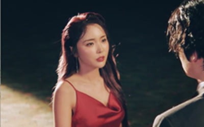 홍진영, 드레스+새로운 음악…신곡 궁금증 ↑