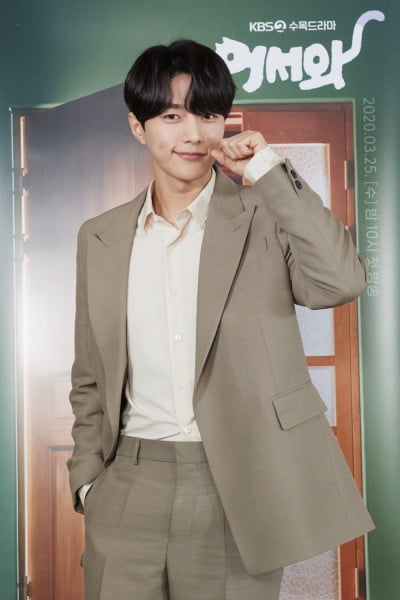 [TEN 포토] '어서와' 김명수, '매력적인 보조개 미남'
