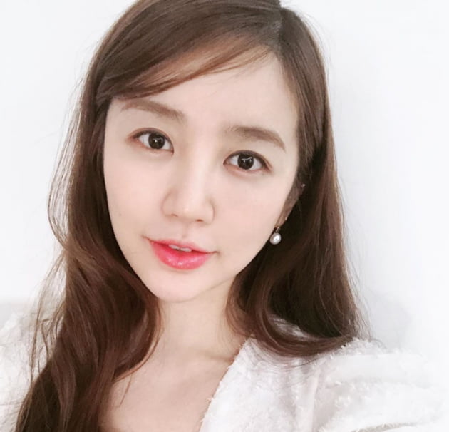 '라스' 윤은혜 "금주 8년차, 연애도 끊겨…대시하는 사람 아무도 없어" 낙담