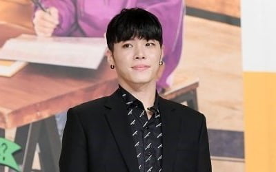 휘성 측, 에이미 과거 폭로에 힘 실리자 묵묵부답