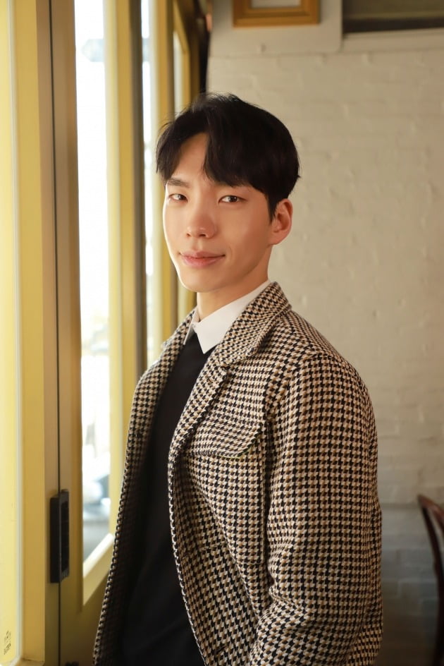 OCN 토일드라마 '본 대로 말하라'에서 연쇄살인마 '그놈'(음문석 분)의 추종자인 신경수 역으로 열연한 배우 김바다. /사진제공=빅픽처엔터테인먼트