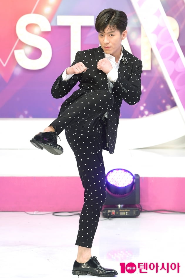 [TEN 포토] '미스터트롯' 나태주, '태권 보이의 앞차기'