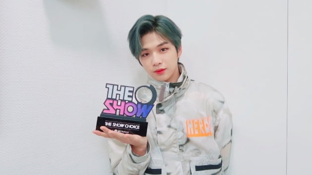 '더쇼'에서 1위를 차지한 가수 강다니엘 / 사진제공=커넥트엔터테인먼트