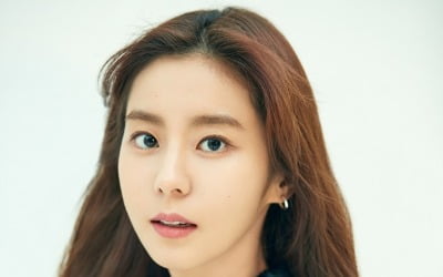 유이, 'SF8' 시리즈 '증강 콩깍지' 여주인공…최시원과 호흡