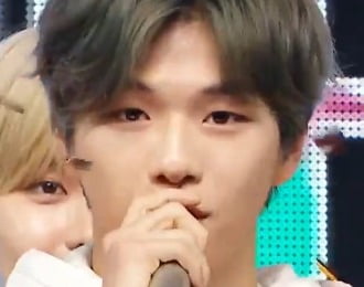 강다니엘 '2U'로 '음악중심' 1위 "다니티 감사해…모두 건강하길"