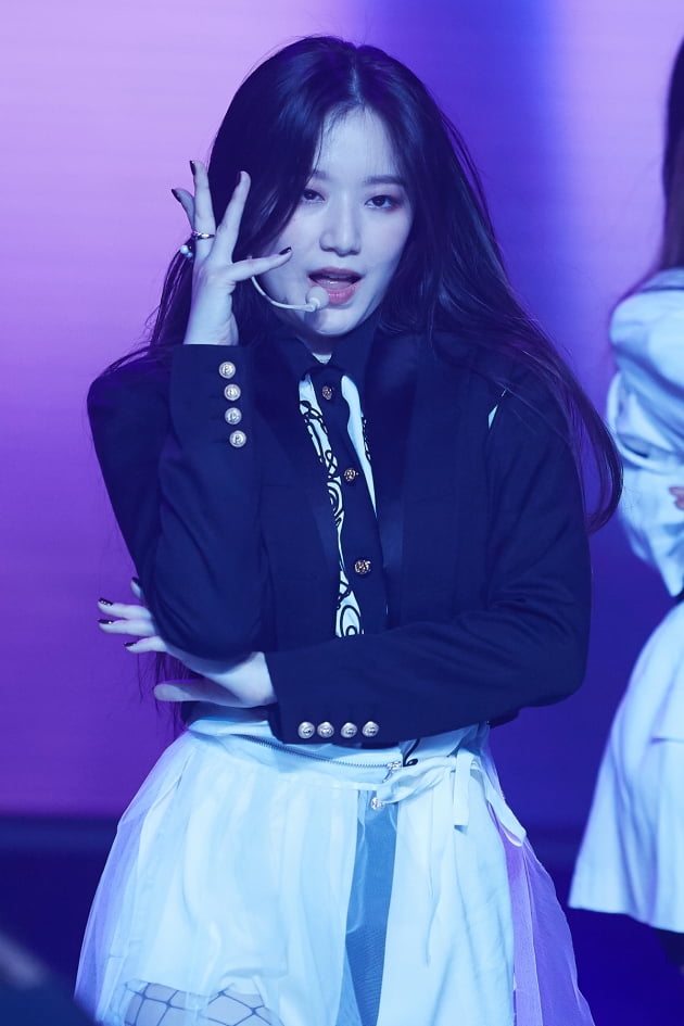 [TEN 포토] 여자아이들 슈화 '청순 섹시'