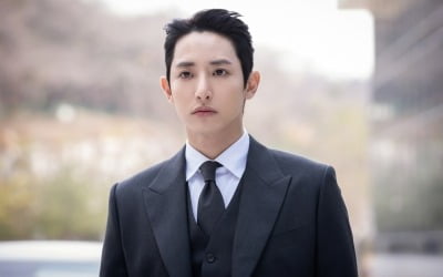'본 어게인' 이수혁, 첫 1인 2역 도전…극과 극 모습 '눈길'