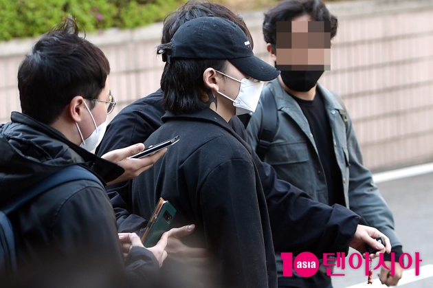 [TEN 포토] 노엘 '얼굴 꽁꽁 감추고 귀가'